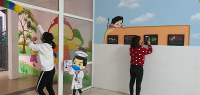 Công tác tổng vệ sinh chuẩn bị đón trẻ đi học trở lại