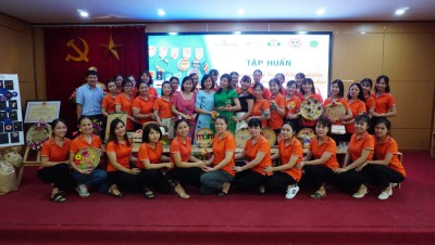 Đội ngũ cán bộ giáo viên nhà trường tham gia tập huấn