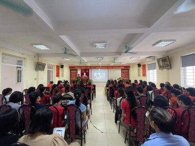 TẬP HUẤN CỦNG CỐ KIẾN THỨC VỀ PHÒNG CHÁY CHỮA CHÁY VÀ CỨU NẠN CỨU HỘ NĂM HỌC 2023-2024 CỦA TRƯỜNG MẦM NON PHÚ LA