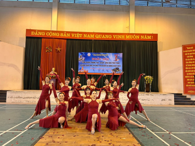 CÁC CÔ GIÁO TRƯỜNG MẦM NON PHÚ LA TẠO ẤN TƯỢNG TRONG NGÀY HỘI VĂN HÓA THỂ THAO QUẬN HÀ ĐÔNG NĂM 2024