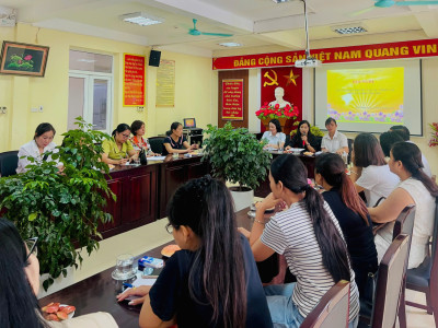 TRƯỜNG MẦM NON PHÚ LA TỔ CHỨC HỌP CHA MẸ HỌC SINH ĐẦU NĂM HỌC 2025-2026