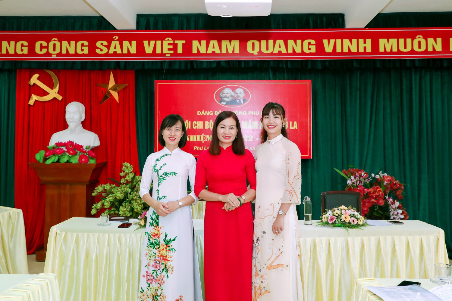 Chi ủy Chi bộ