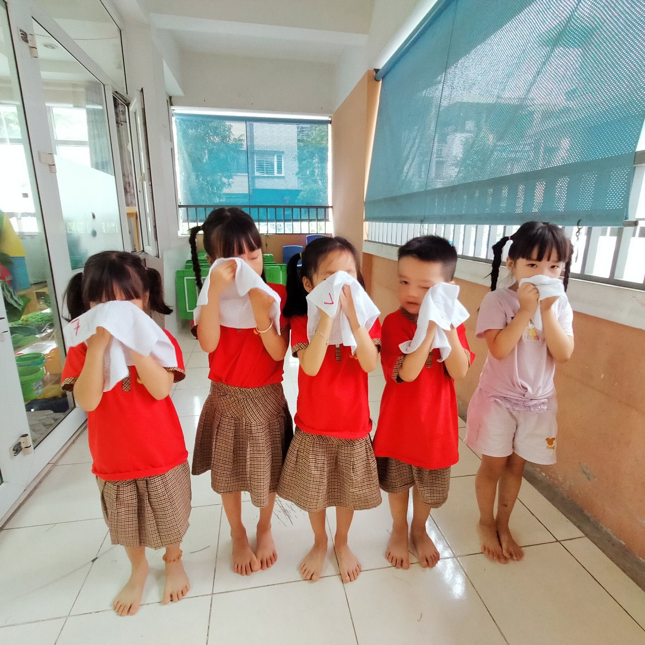 LAU MẶT A6